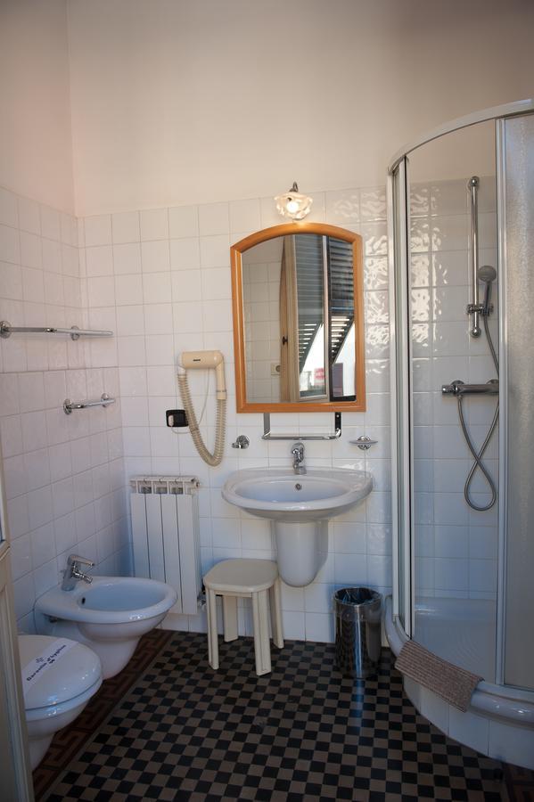 Albergo Vittoria Busalla Εξωτερικό φωτογραφία